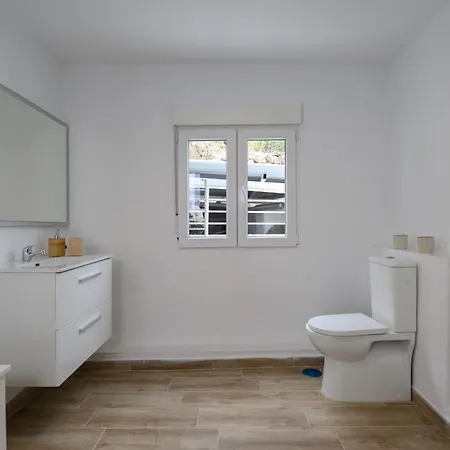 Peaceful Foreman House By Bandama & Nature