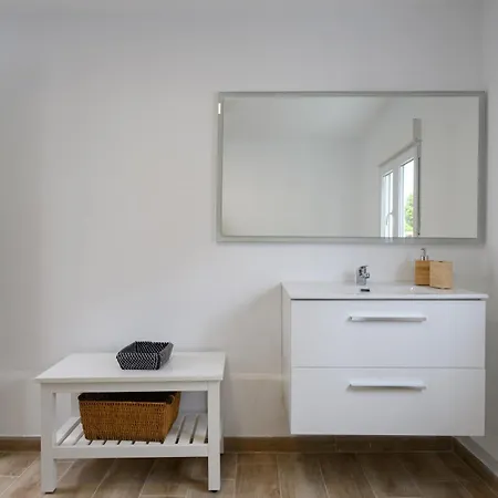 Peaceful Foreman House By Bandama & Nature